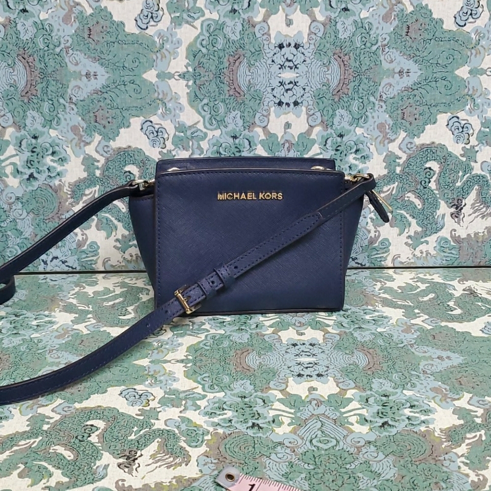 Michael Kors mini crossbody